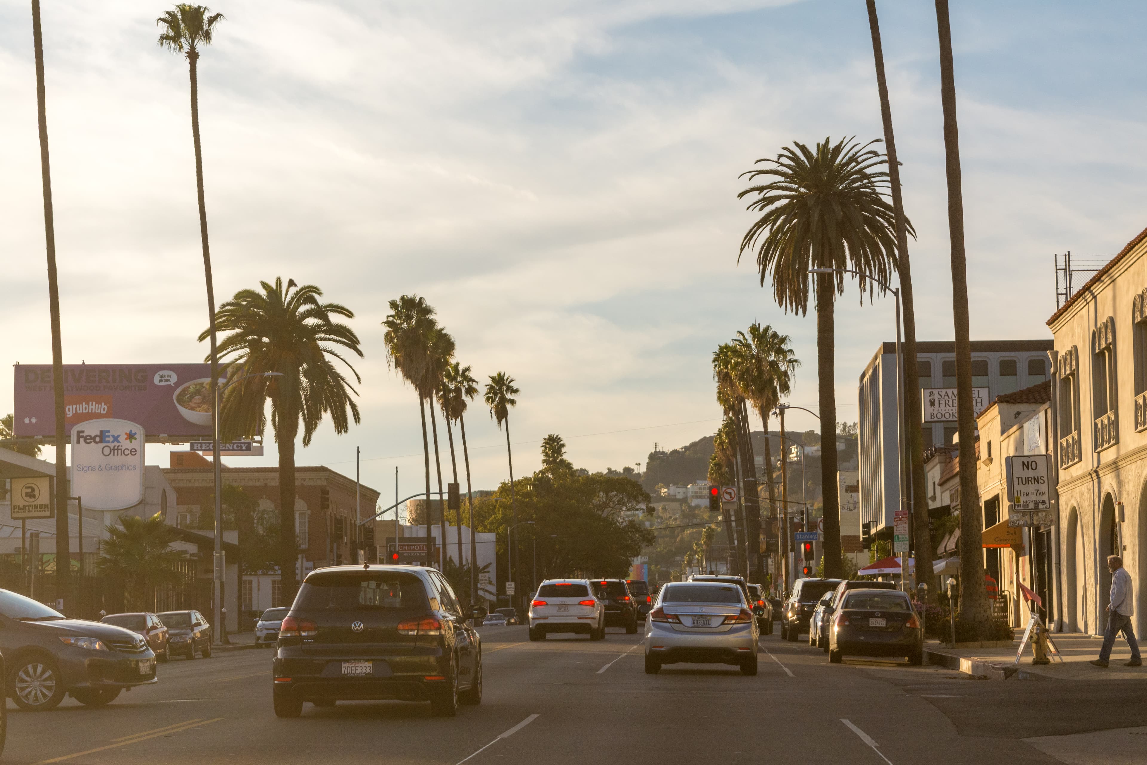 Understanding Pathways: How Google Scales to Thousands of TPUs